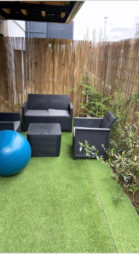 Appartement Cosy Et Bien Equipe Nanterre Kültér fotó